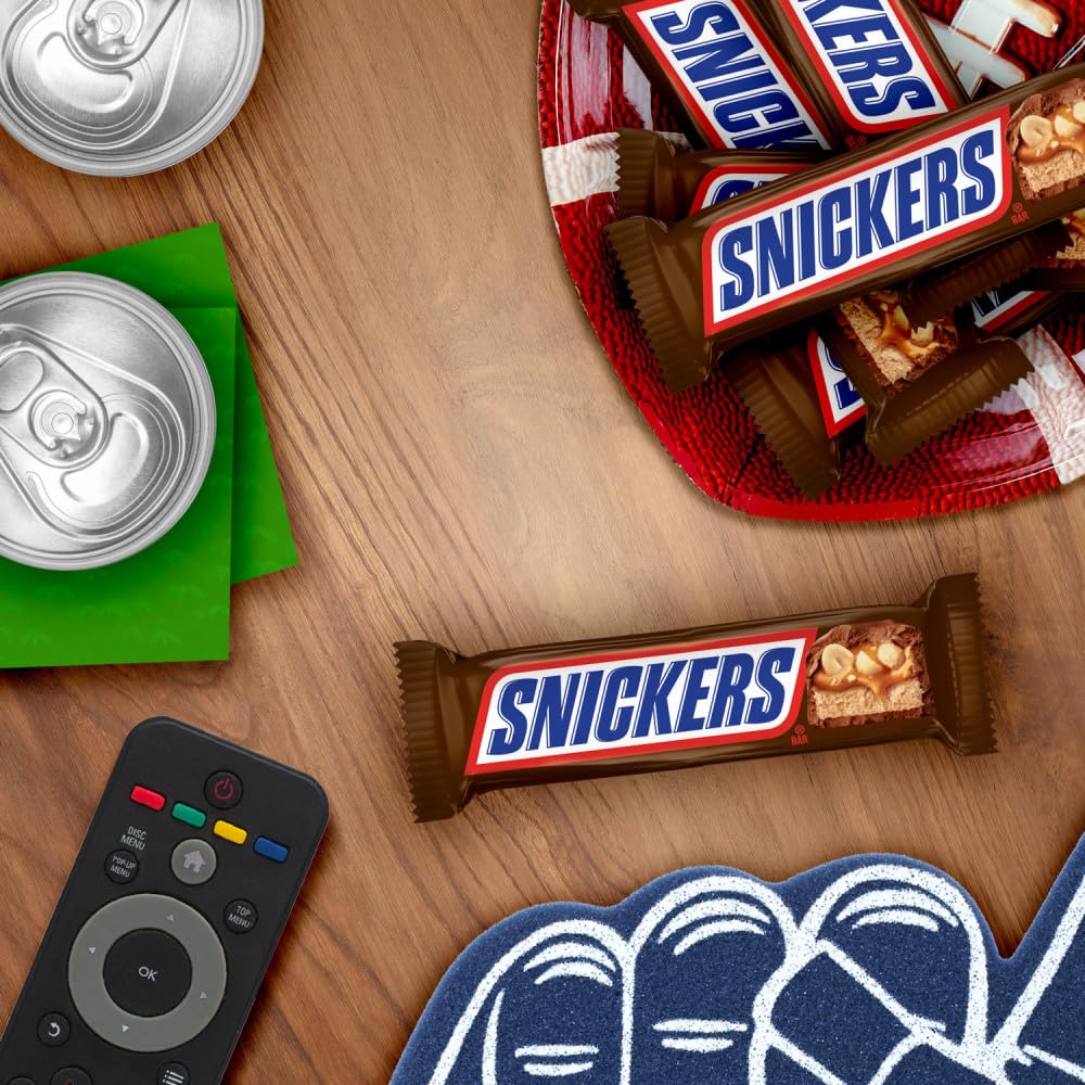 SNICKERS NFL Branded Candy Bars – Crowd-Pleasing Gift for Fantasy League Commissioners and Draft Night Organizers