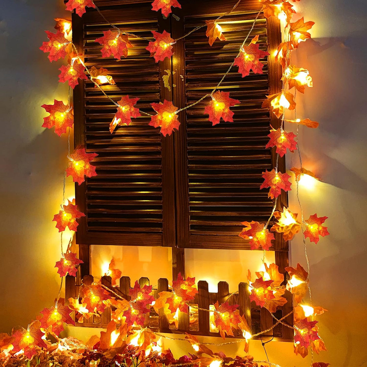 ip65 waterproof rating with fabric cloth, pvc, and silk leaf construction for indoor and outdoor use