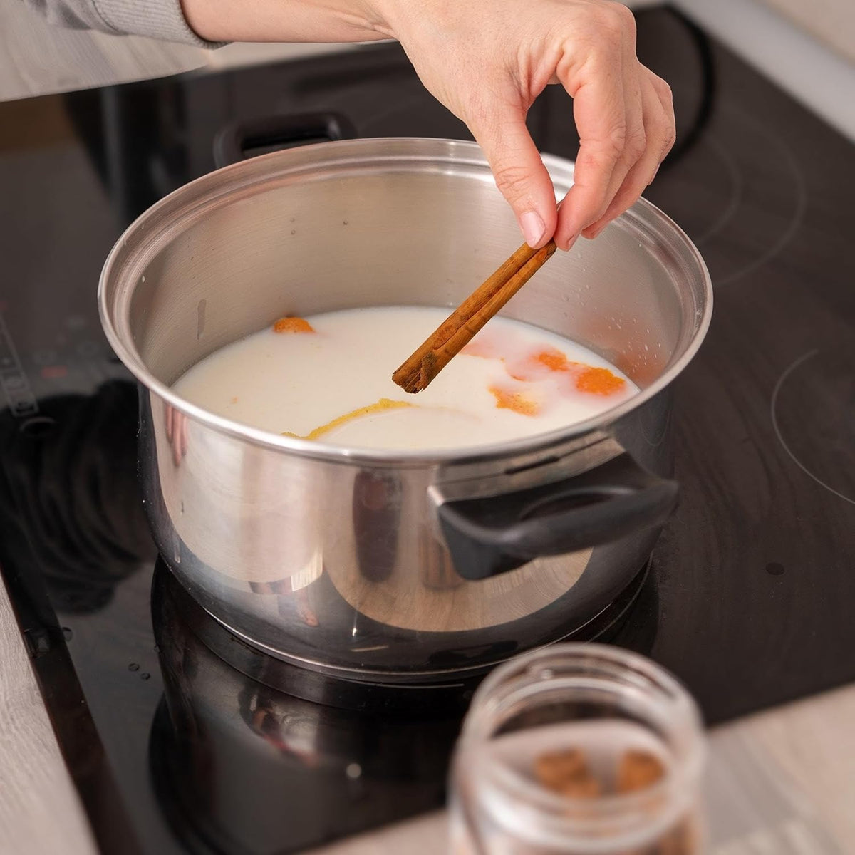 McCormick Cinnamon Sticks – Naturally Fragrant Layer for Tea Blending Sessions and Cozy Atmospheres